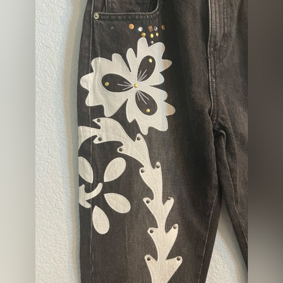 NWT BDG ‘90s Mid-Rise Bootcut Embellished embroidered western jeans size 26 - Picture 7 of 13